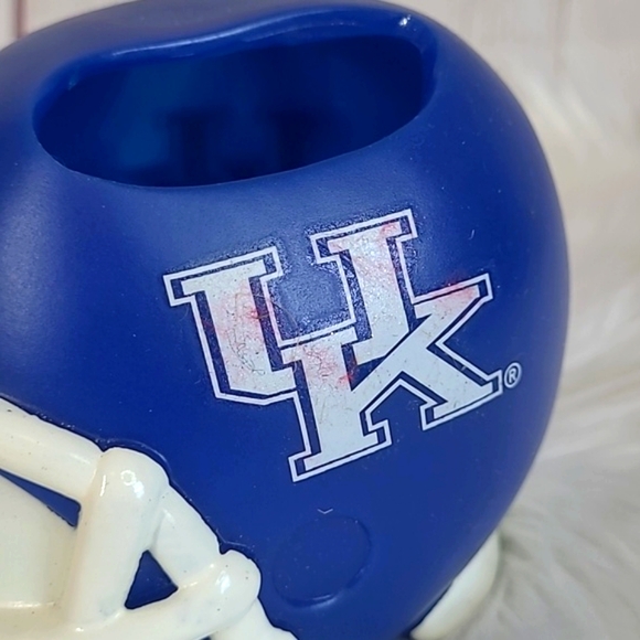 UK University of Kentucky Wildcats Cats Rubber Mini Football Helmet Pen Holder - Picture 3 of 16
